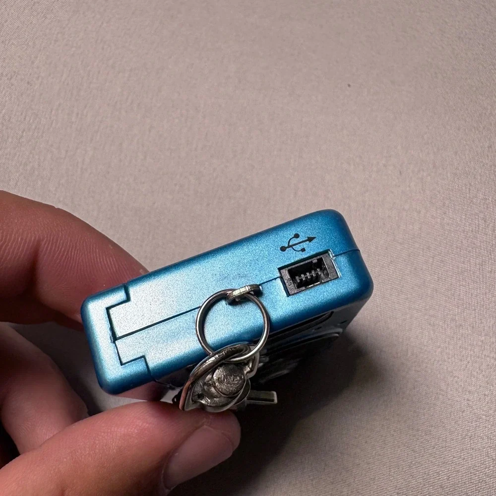 Vivitar Mini Digital Camera Blue Keychain Compact Portable F2.8 f=3.9 Tested